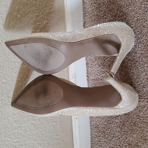 Steve Madden - Gold Glitter Stilettos - 7.5 - Picture 6 of 9